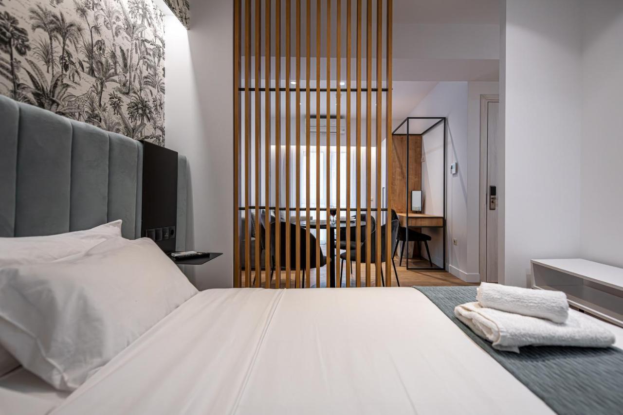 Kriel Suites By Liv Homes Athens Ngoại thất bức ảnh