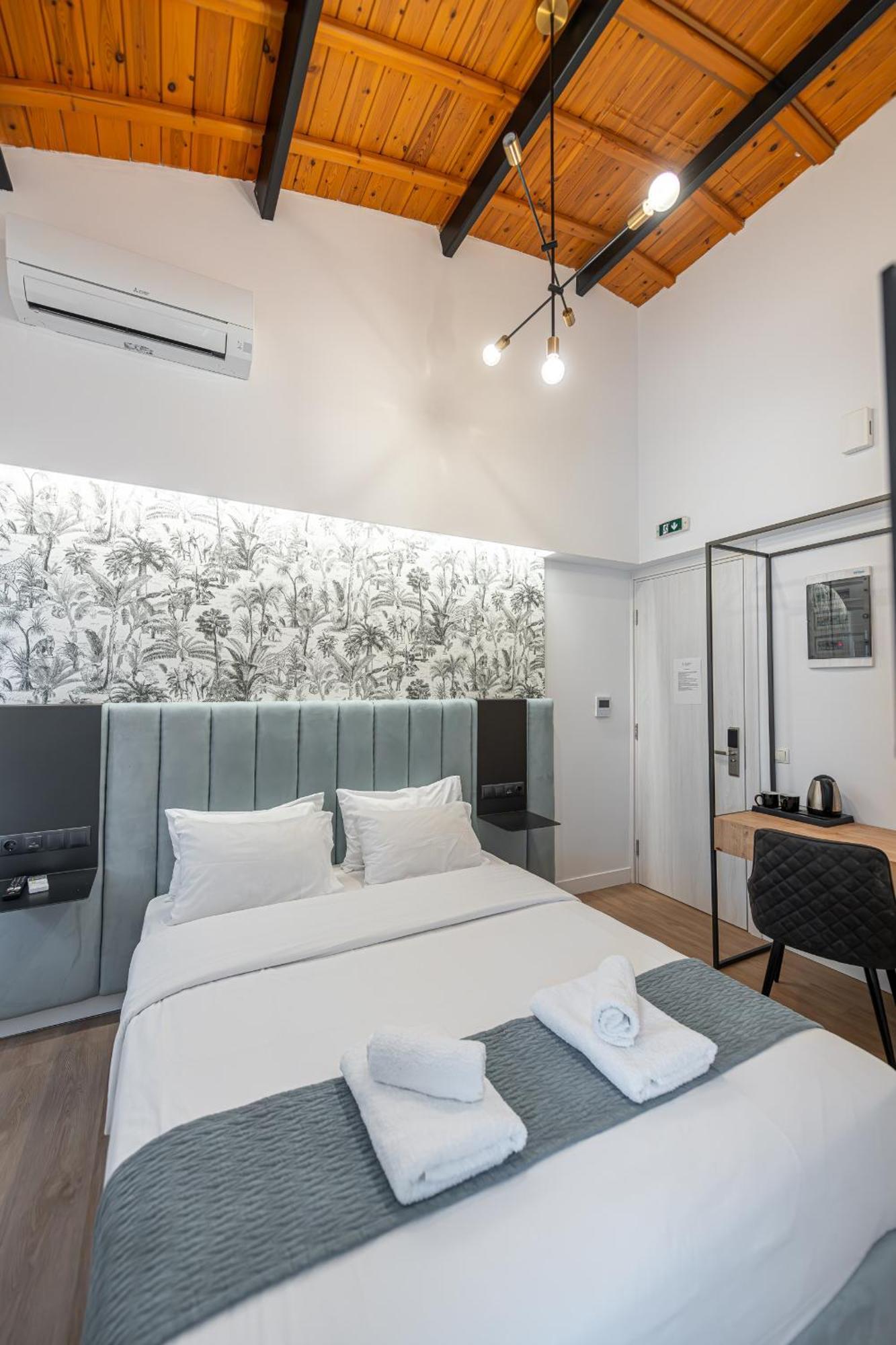 Kriel Suites By Liv Homes Athens Ngoại thất bức ảnh