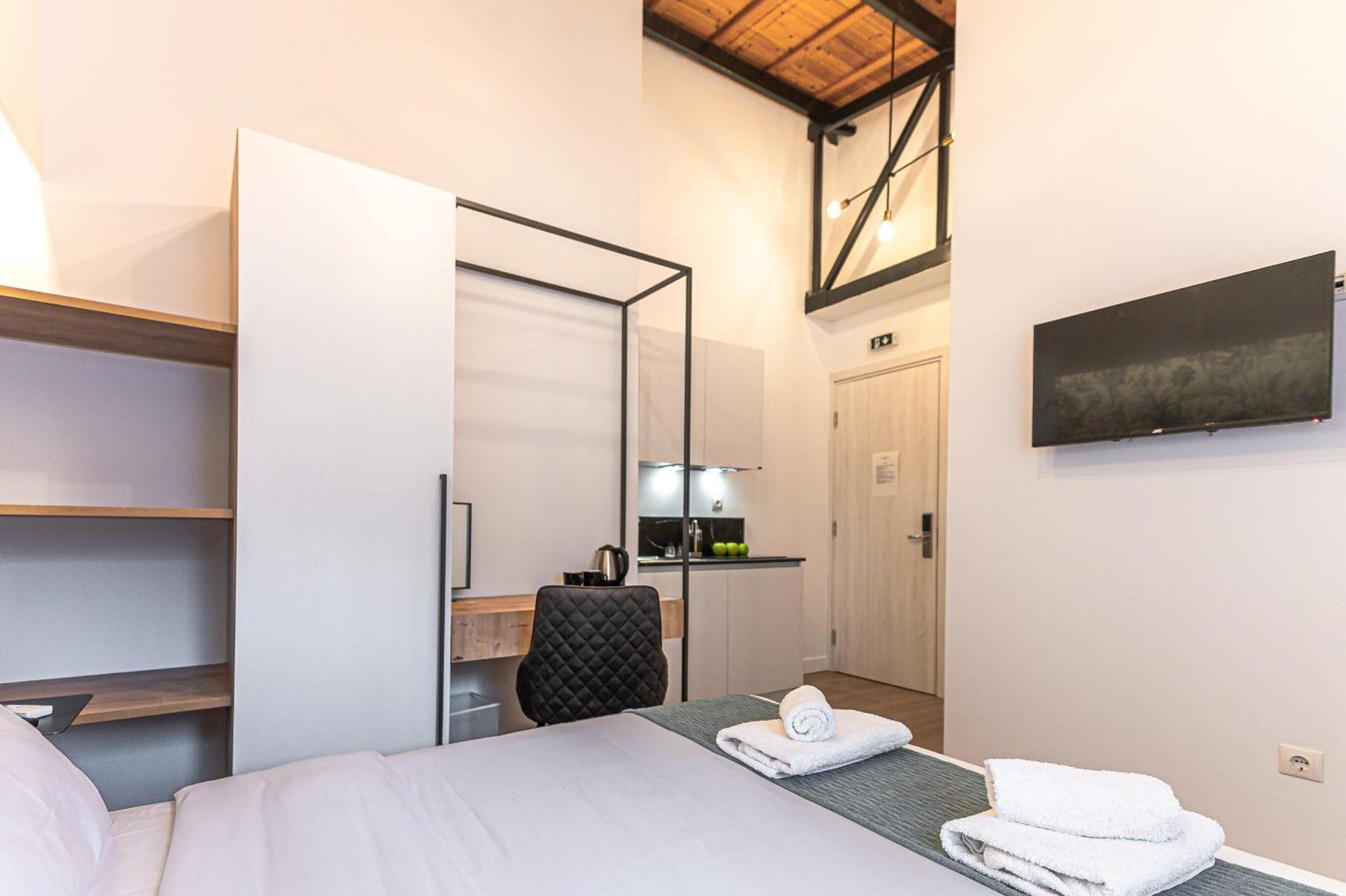 Kriel Suites By Liv Homes Athens Ngoại thất bức ảnh