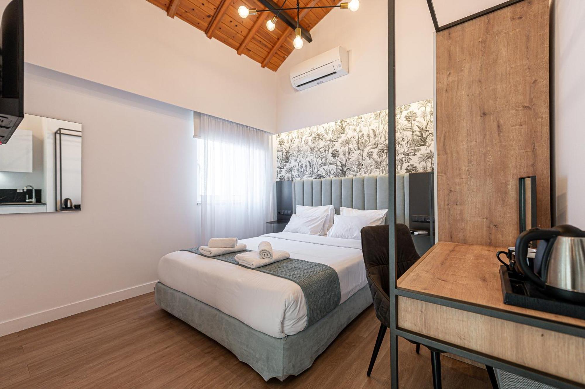 Kriel Suites By Liv Homes Athens Ngoại thất bức ảnh