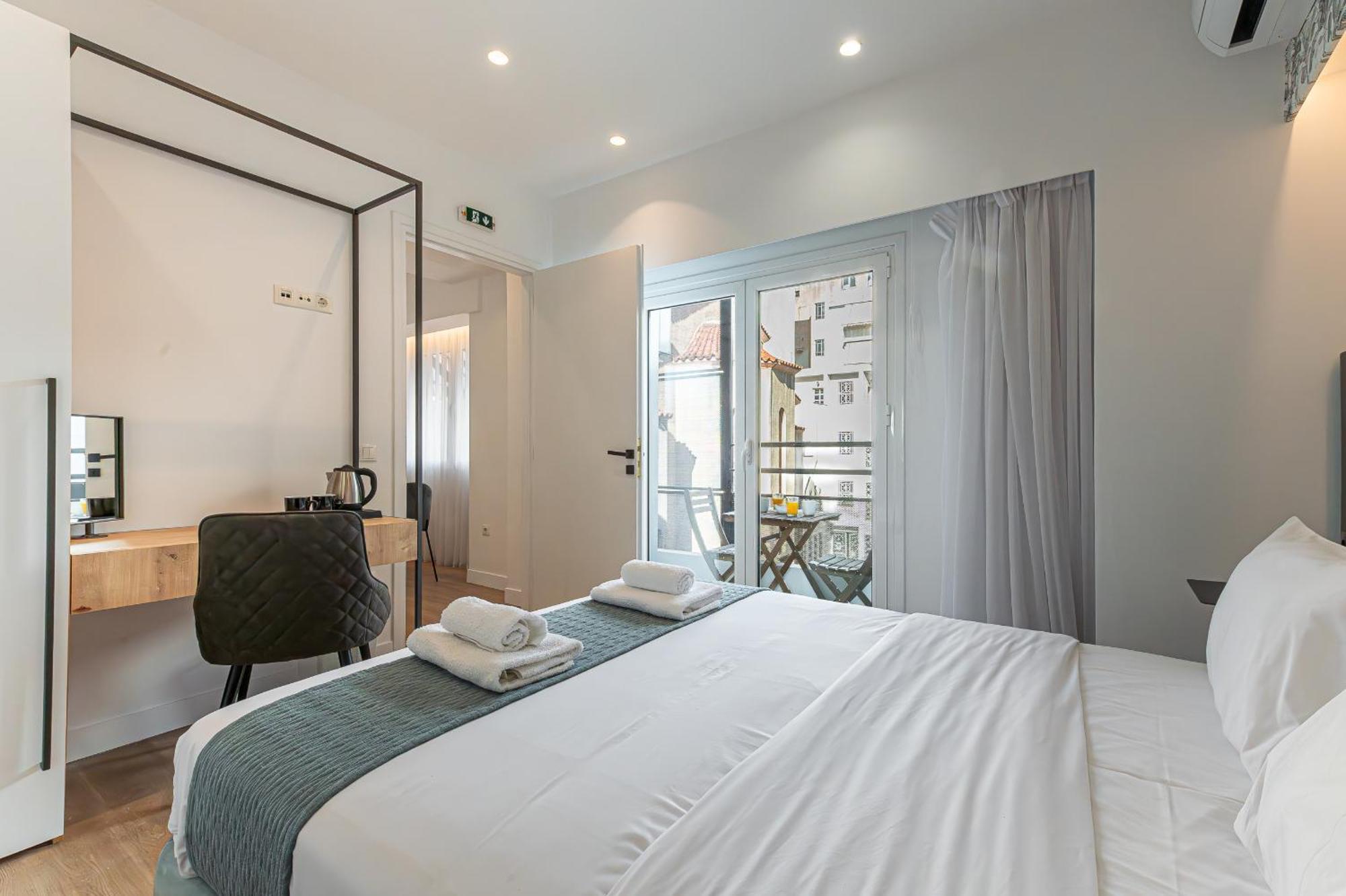 Kriel Suites By Liv Homes Athens Ngoại thất bức ảnh