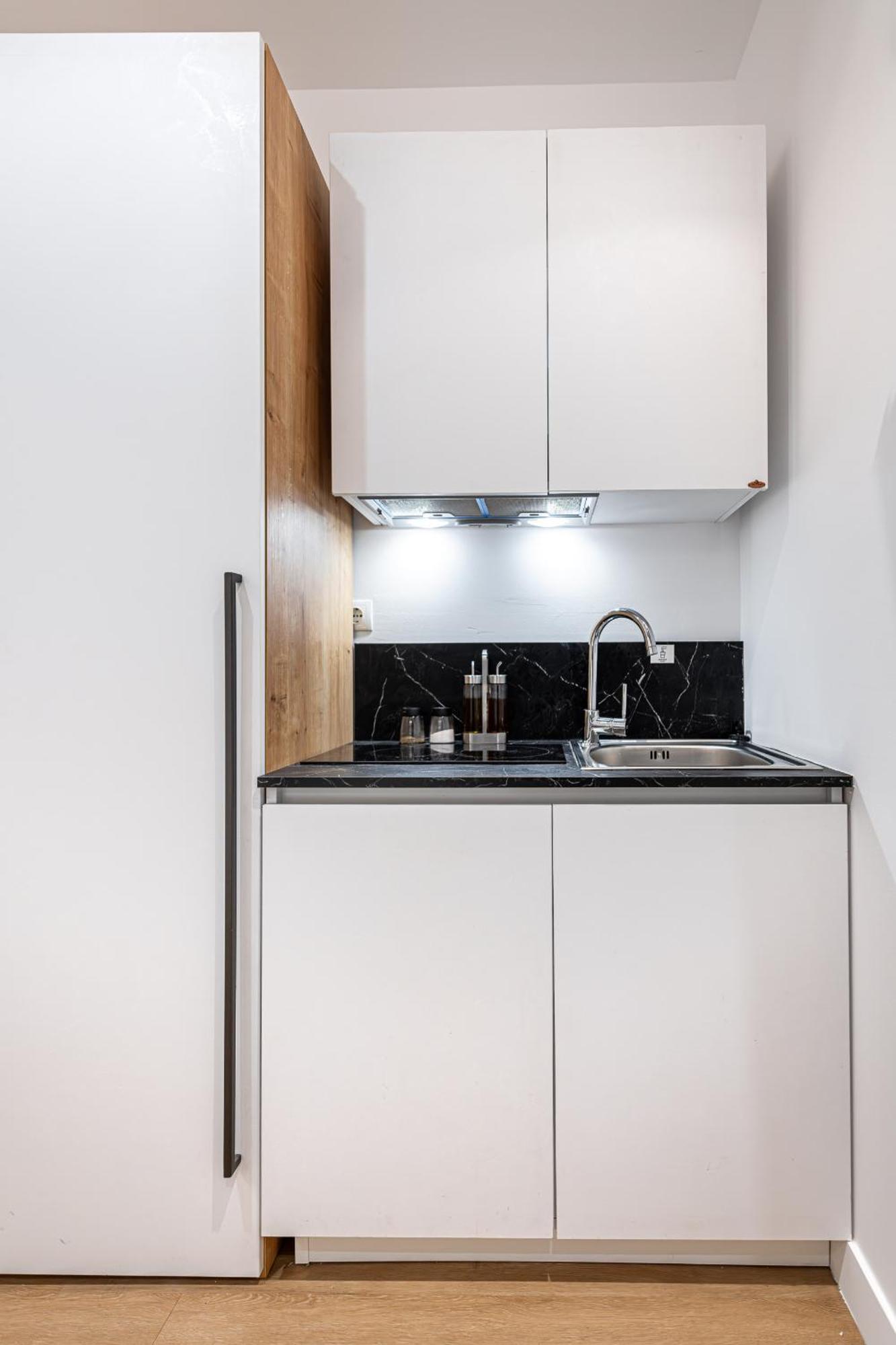 Kriel Suites By Liv Homes Athens Ngoại thất bức ảnh